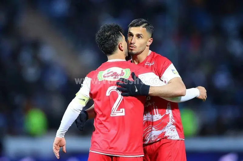 تصویر؛ استایل ستاره‌های پرسپولیس با کراوات و پاپیون در عروسی عالیشاه