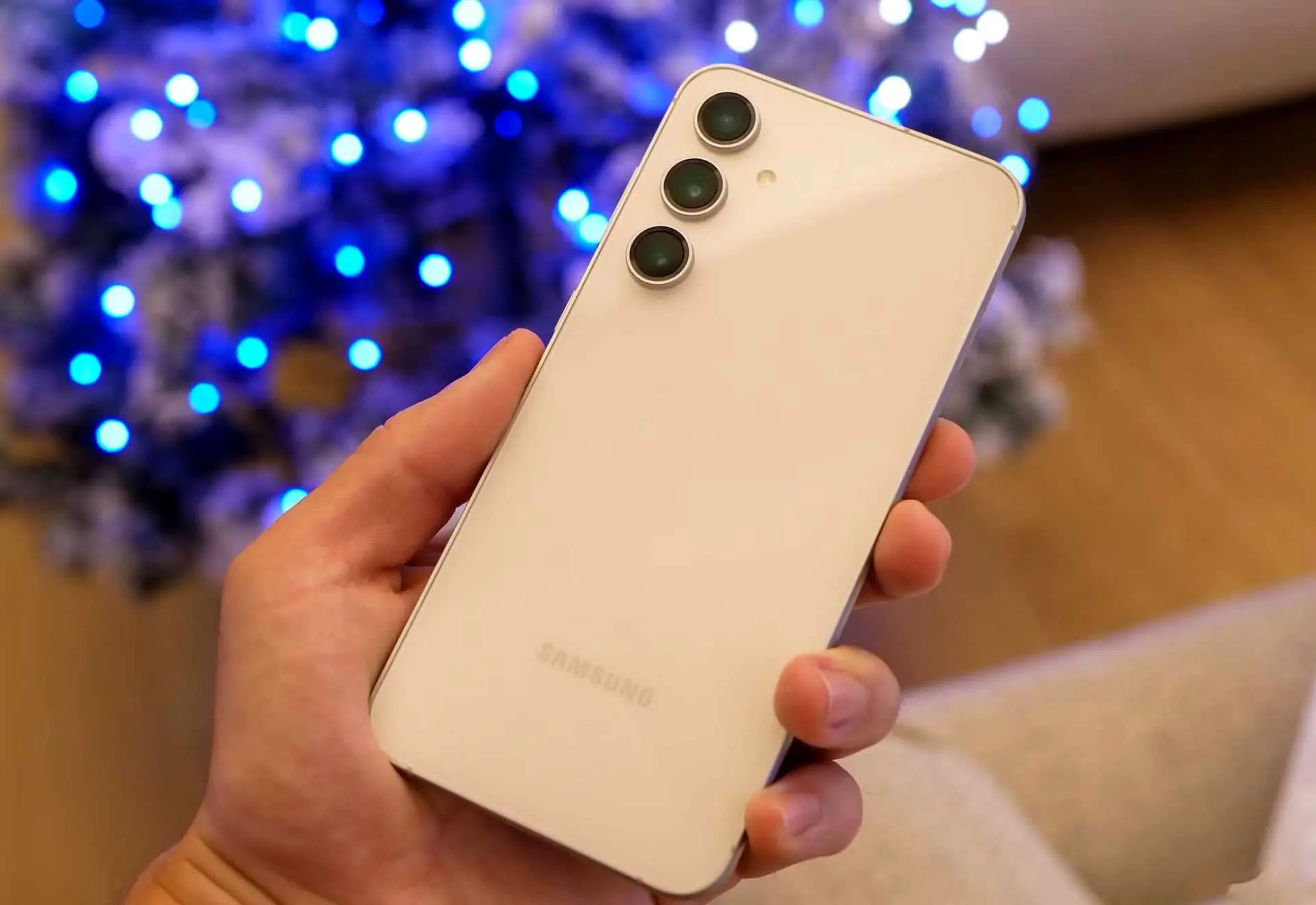 گلکسی S25 FE؛ پرچمدار اقتصادی سامسونگ ارزش خرید دارد؟