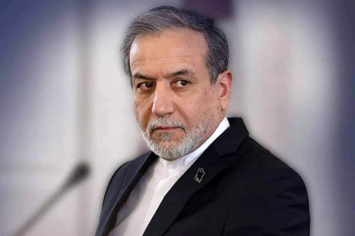 عراقچی: ایران با واژهی «تسلیم» بیگانه است/ ایرانیها خون دادند، خاک ندادند