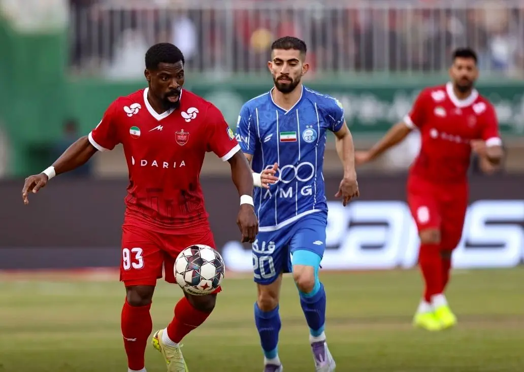 نتیجه دربی ۱۰۶ پرسپولیس ۰ - ۰ استقلال / کسل‌کننده و بی‌نمک در اراک!  