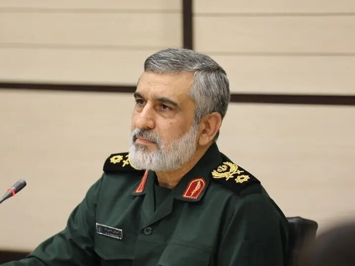 فرزند سردار حاجی‌زاده درباره نحوه صحبت کردن پدرش چه گفت؟