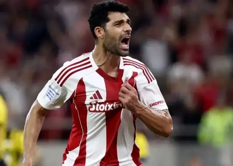 طارمی در ترکیب اصلی المپیاکوس مقابل پانتولیکوس