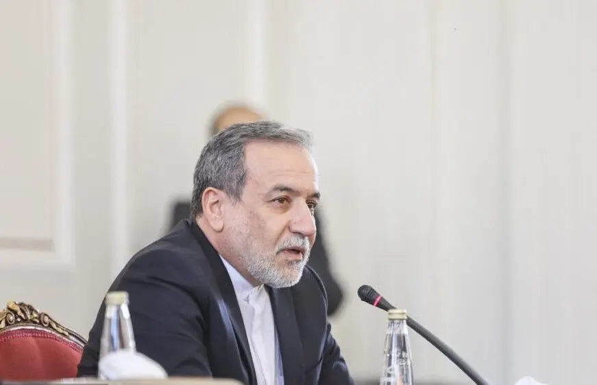 دیدار جانشین فرمانده نیروی دریایی ارتش با وزیر امور خارجه