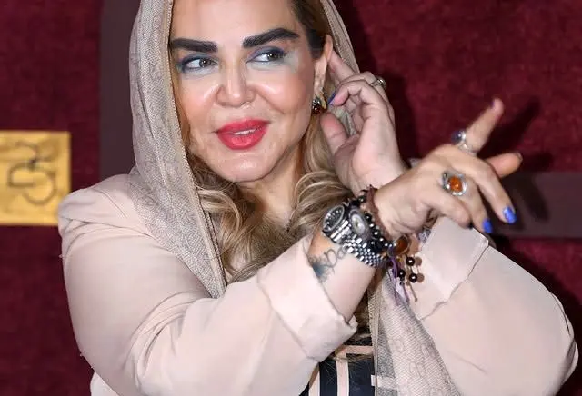 ژست‌های بهاره رهنما روی فرش قرمز جشنواره ۲۵