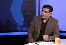 دولت باید بین بنزین ارزان و خودروی ارزان یکی را انتخاب کند

