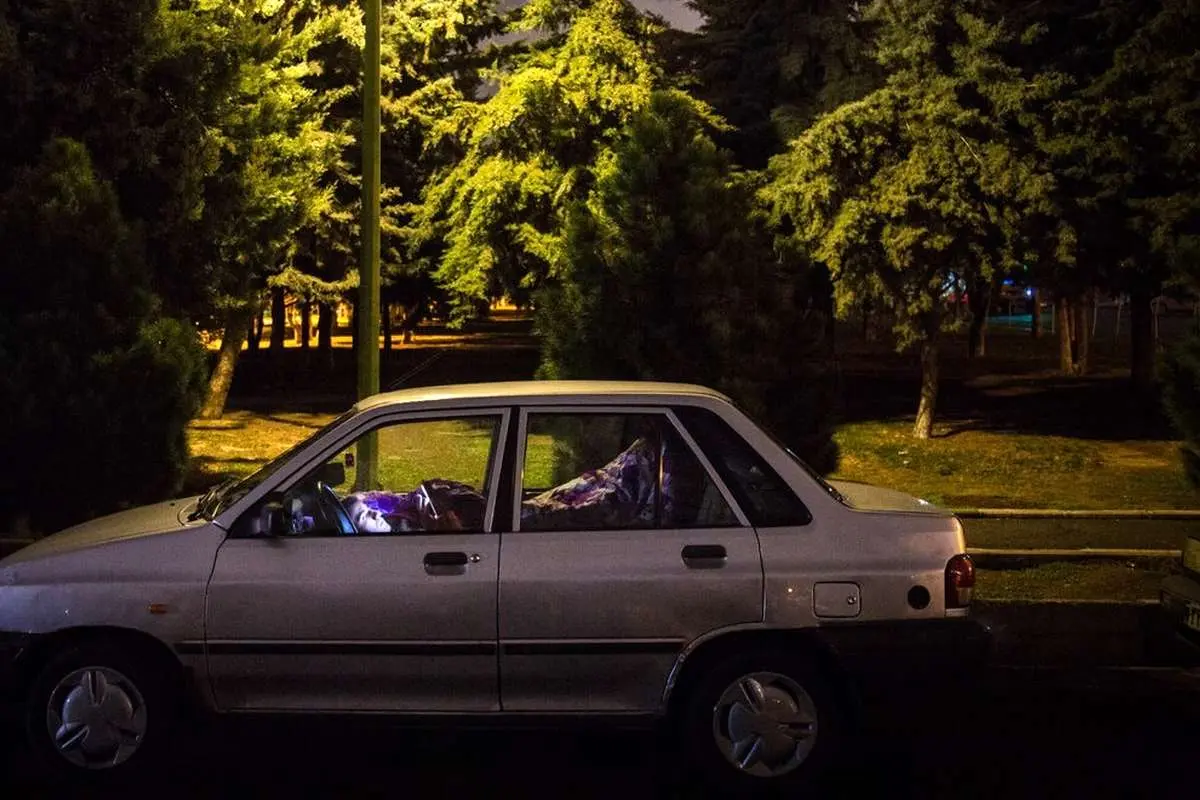 مردم باورشان نمی‌شود که من چند سال است در خودرو می‌خوابم