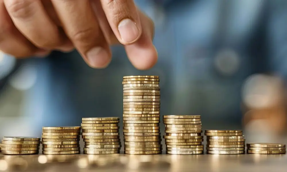 جنگ با مشکلات ساختاری؛ سیاست‌های اقتصادی پزشکیان در یک سال گذشته جواب داد؟

