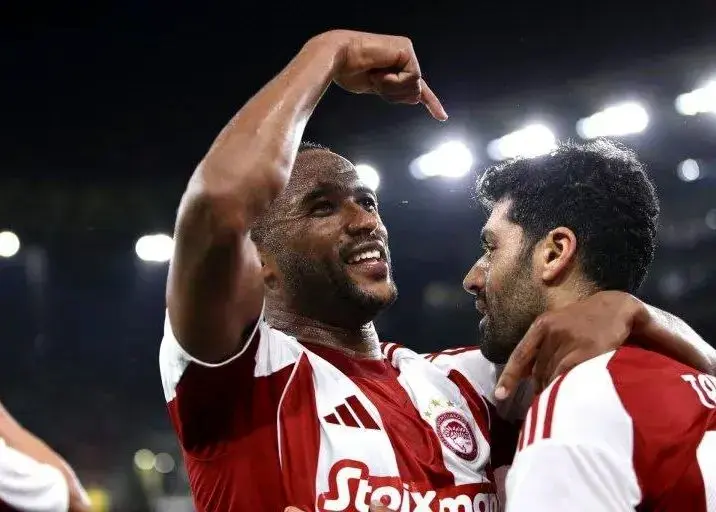 سنگ تمام ستاره مراکشی المپیاکوس برای مهدی طارمی