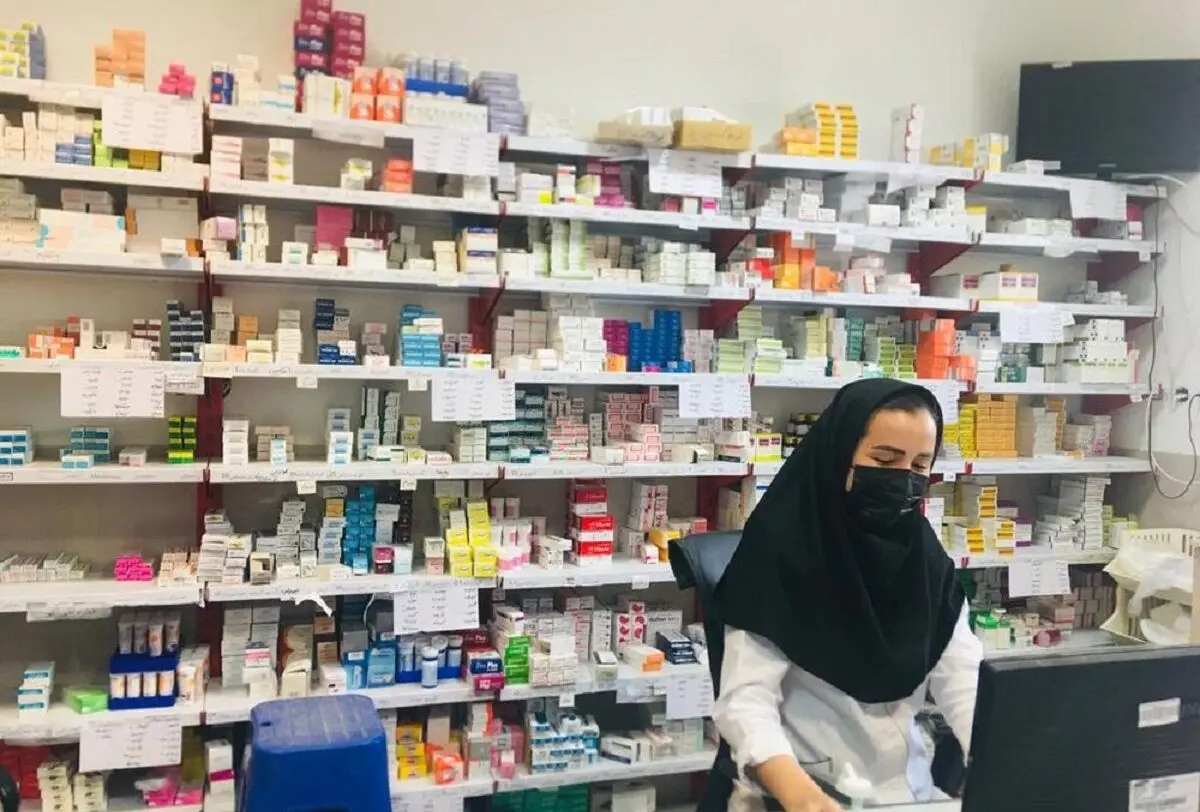 طلب هزاران میلیاردی از بیمه‌ها/ داروخانه‌های تهران در آستانه تعطیلی