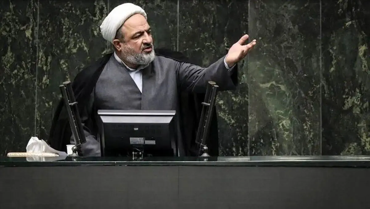 رسایی باز هم شاکی شد؛ عارف هم مشکل ظریف را دارد