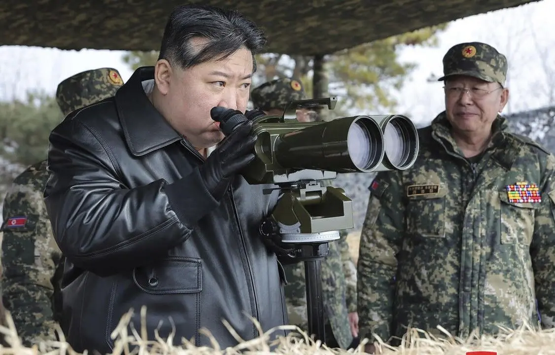 حضور کیم جونگ اون در رزمایش تاکتیکی کره‌شمالی
