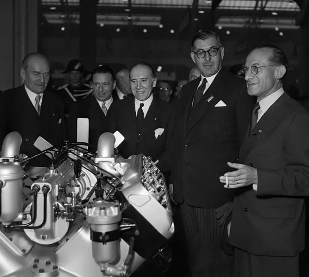   چهره پنهان سوییس؛ از شکلات و ساعت تا خیز برای ساخت ۴۰۰ بمب اتم