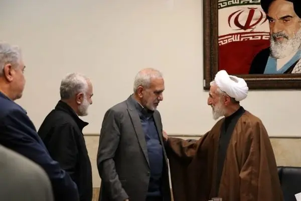 تصاویر؛ دیدار کاظم صدیقی با دوستان قدیمی