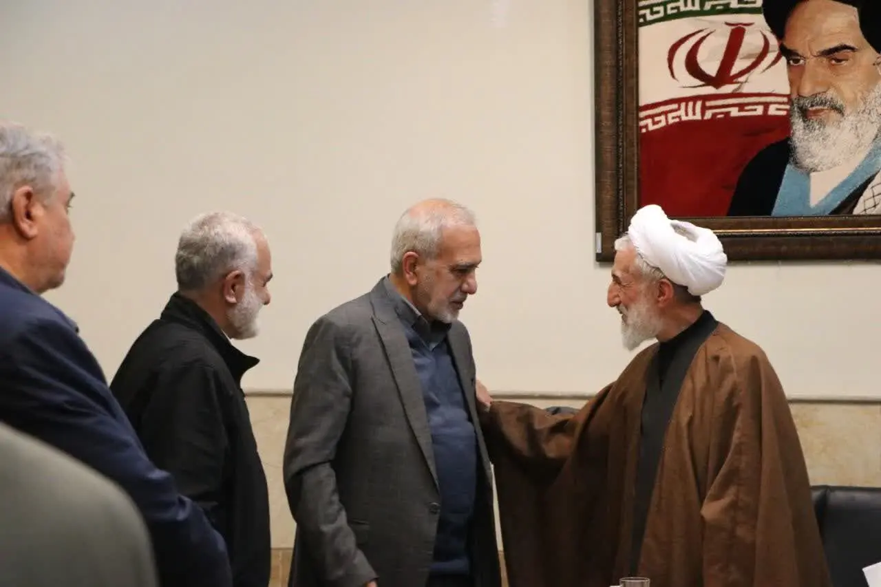 تصاویر؛ دیدار کاظم صدیقی با دوستان قدیمی