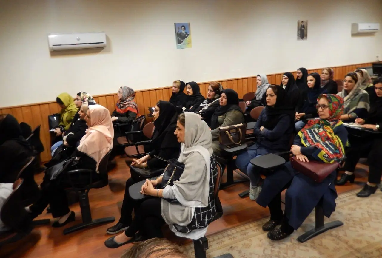 فرآیند ثبت‌نام مدارس زیر ذره‌بین نظرسنجی اولیا