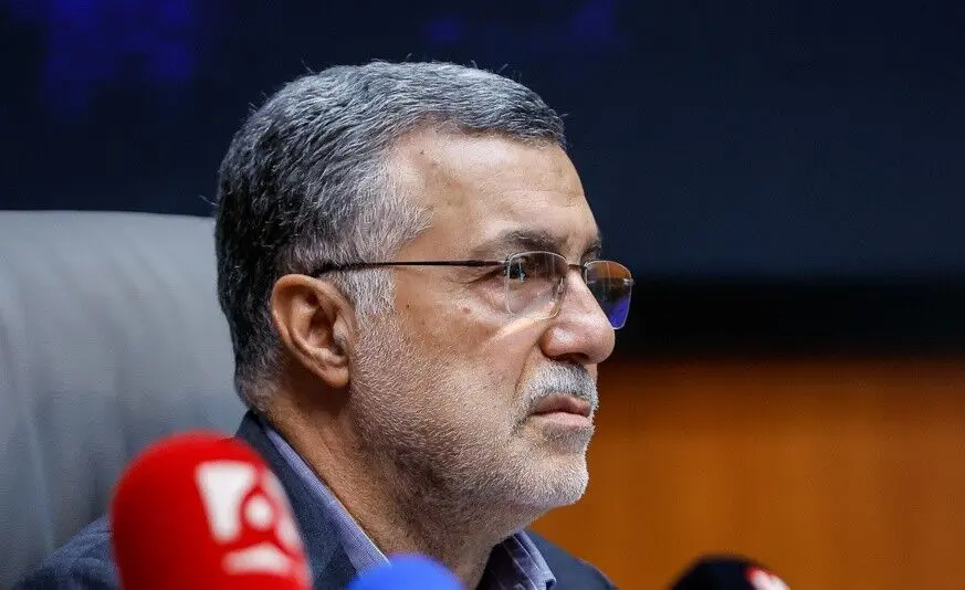 وزیر بهداشت: همین الان وزیر علوم رو می‌برم بیمارستان سرفه‌هاش زیاد شده