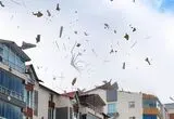 پرتاب شدن اشیا بر اثر طوفان در ترکیه