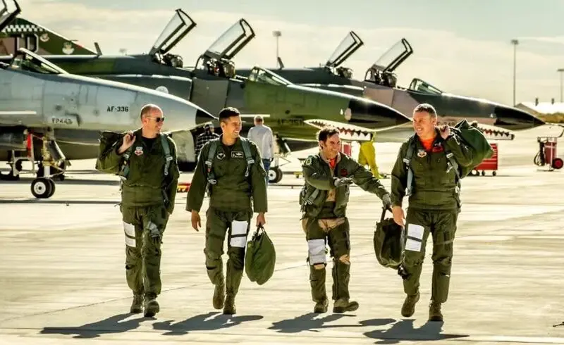 F-4 فانتوم