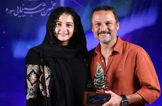 حسین یاری، در یکی از تجمعات شبانه مردم