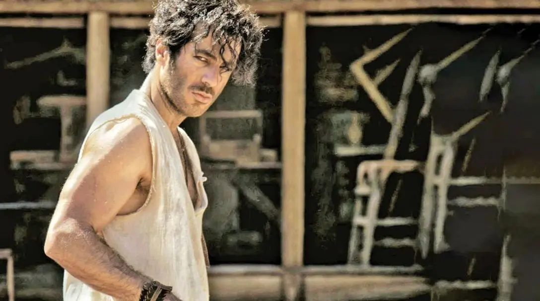 نوید پورفرج بازیگر سریال بامداد خمار در جشنواره جهانی فیلم فجر شیراز