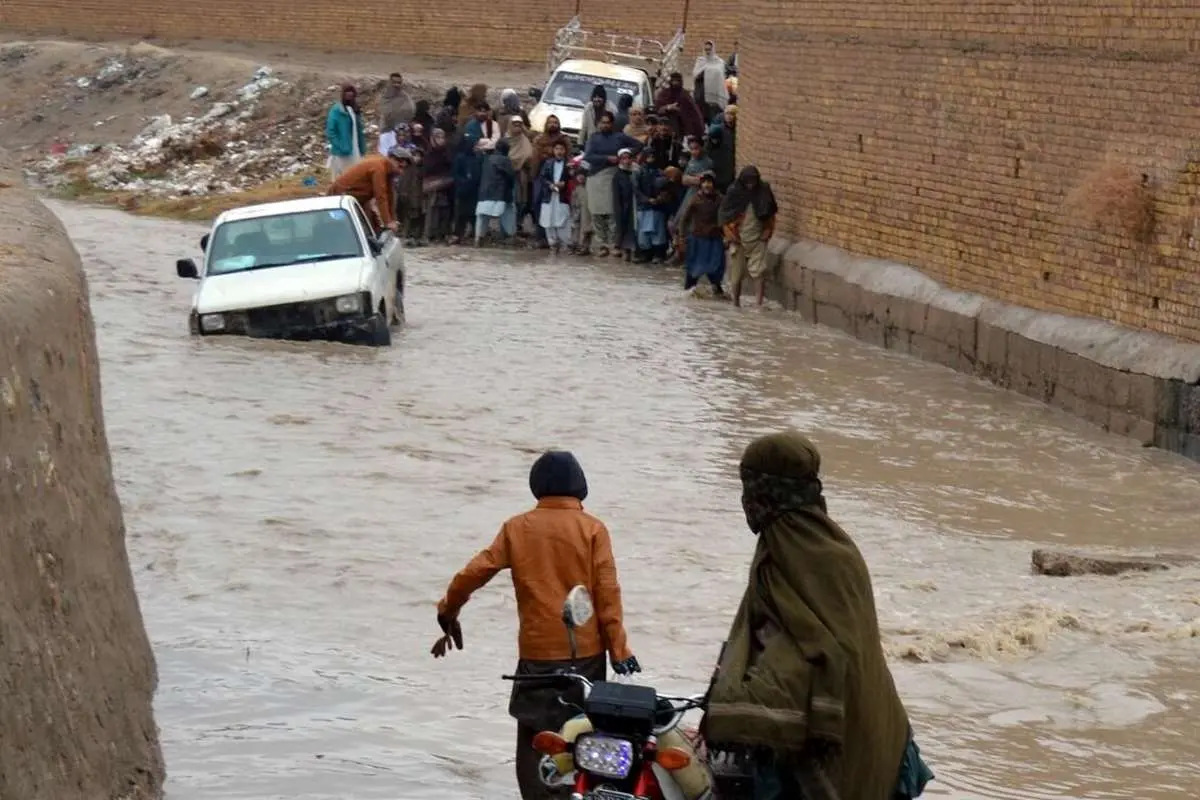 افزایش آمار تلفات طوفان و بارندگی شدید در پاکستان