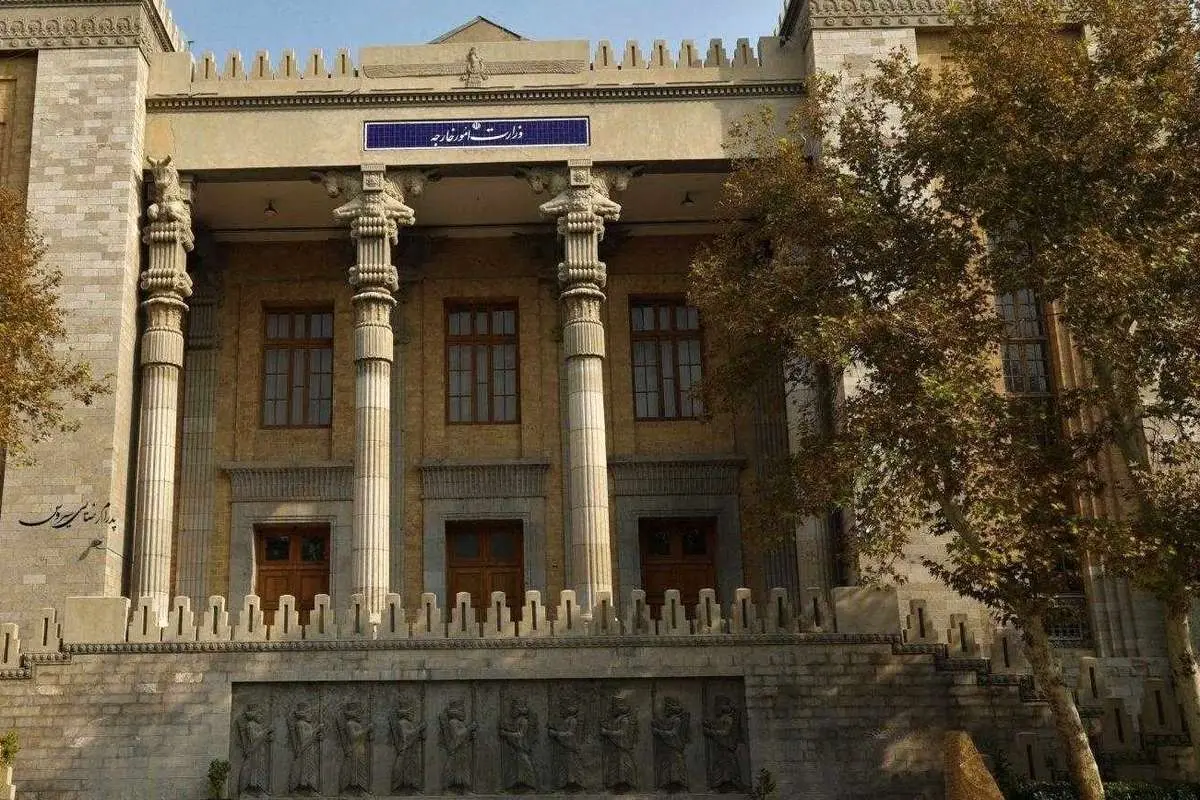 کاردار انگلیس به وزارت خارجه احضار شد 