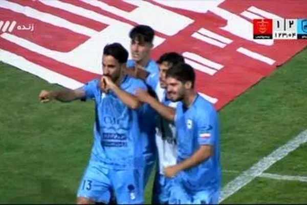 ببینید؛ سوپرگل محمودآبادی و گل دوم چادرملو به پرسپولیس