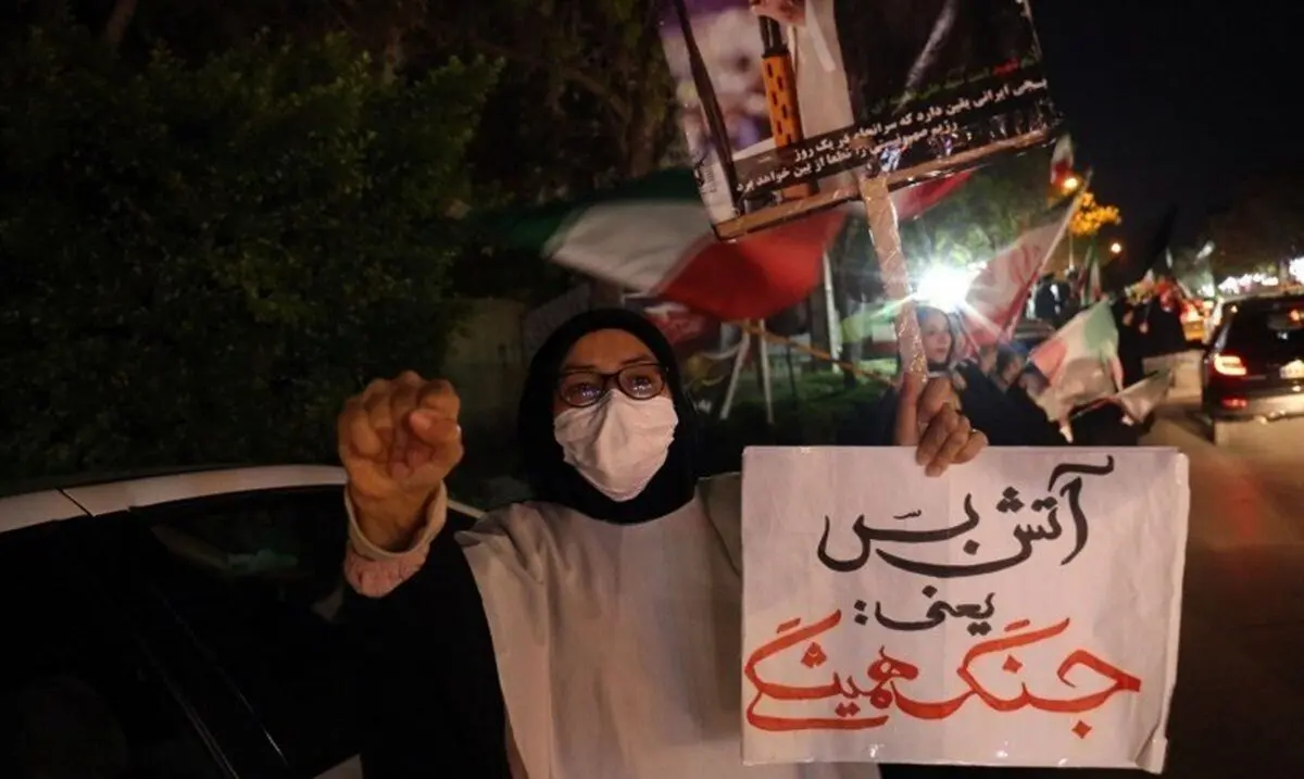 زیدآبادی: تندروها معطل چه هستند؟