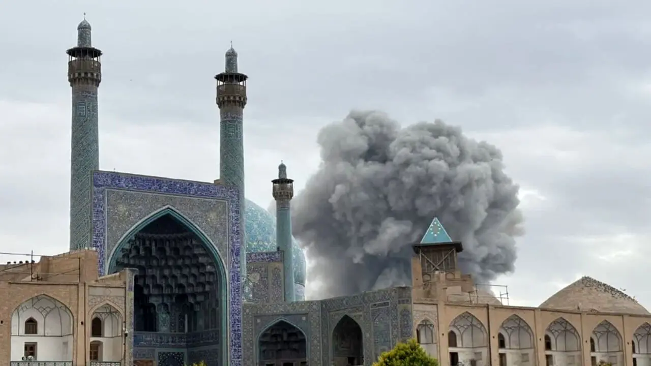 خسارت جنگ به مسجد جامع عباسی اصفهان