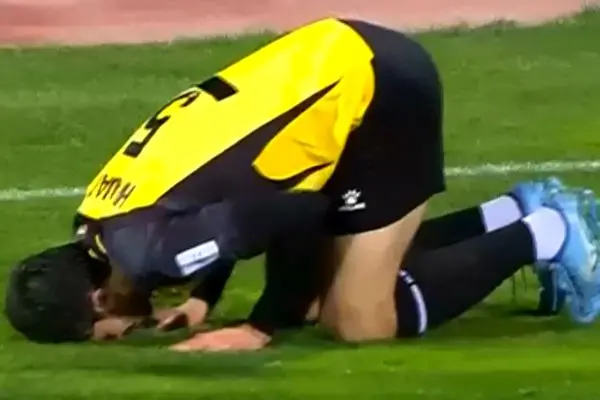 ببینید؛ گل اول الحسین به استقلال توسط علی احمد دقیقه ۴۱