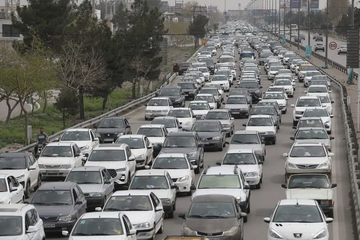 ترافیک سنگین در آزادراه قم–تهران و محور هراز