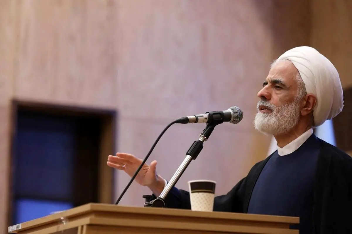 معاون پزشکیان: دولت وقت خود را صرف حاشیهسازان نمی کند