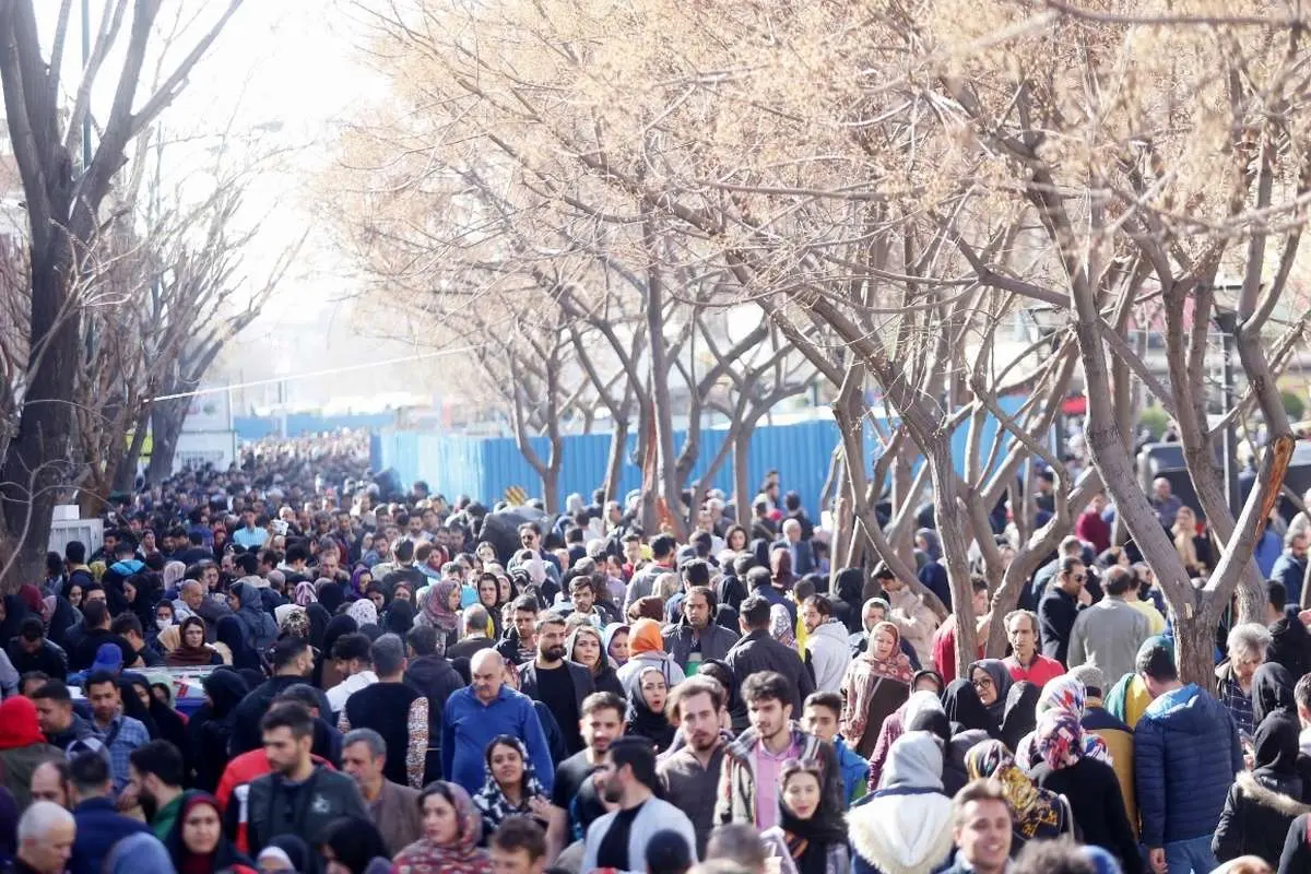نمی‌شود پاسخ مردم را با تعابیری مثل آغل یا حمله به ناف ترامپ داد