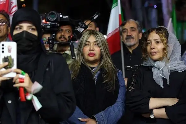 تصاویر؛ حاشیه و متن حضور هنرمندان در باغ فردوس