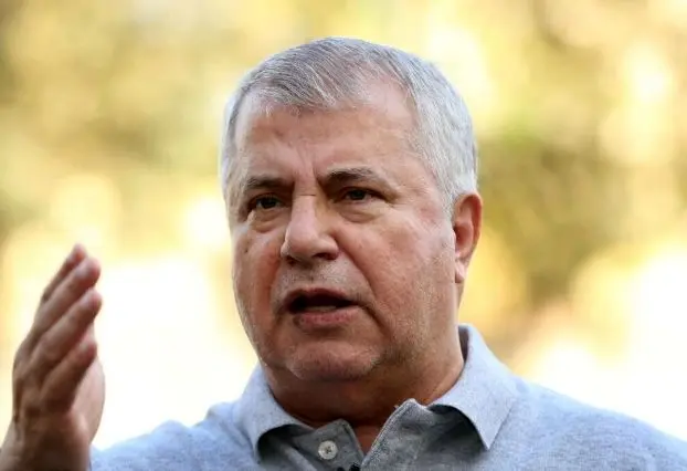 انتقاد علی پروین از بازیکن‌سالاری در تیم‌ملی و حمایت از علی دایی