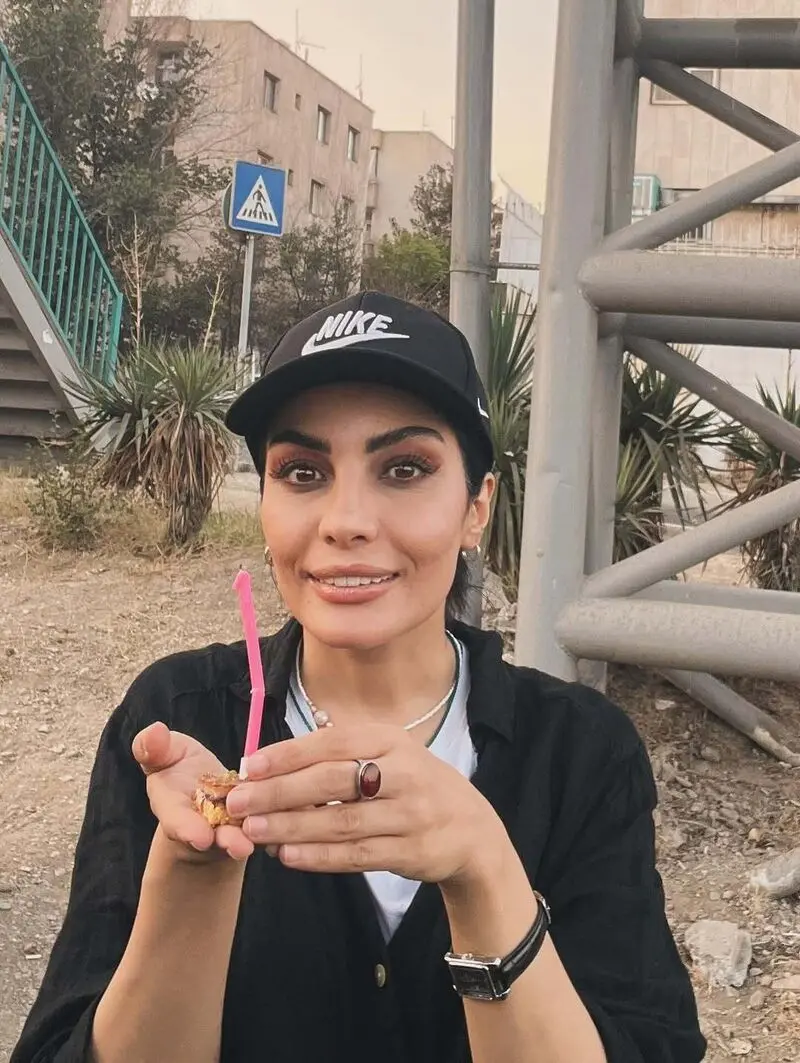صحرا اسداللهی