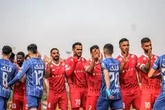 نیمه اول دربی روی کاکل ۴ بازیکن!