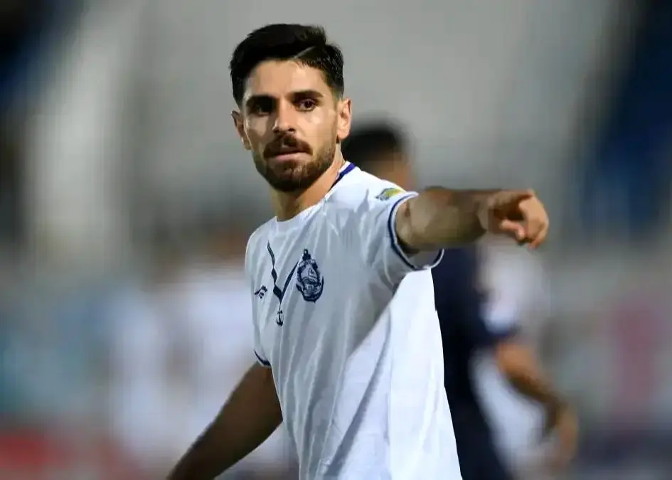 ستاره ملوان با پاس گل دل پرسپولیسی‌ها را برد