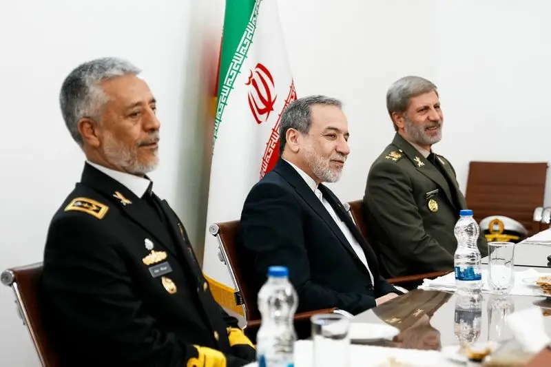 دیدار عراقچی با فرماندهان ارتش