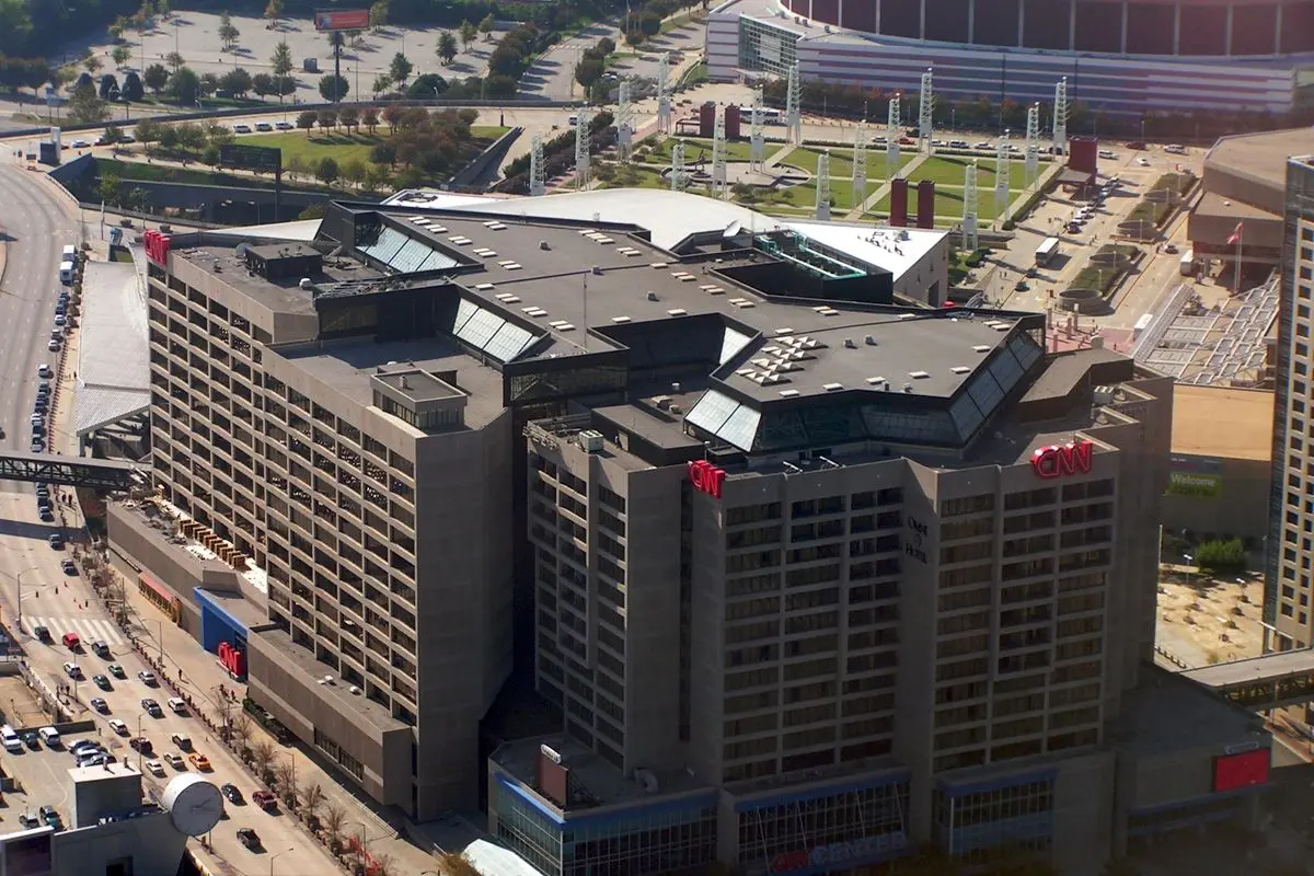 سی ان ان به نقل از یک منبع ایرانی: به دنبال پایان جنگ هستیم اما نه به خواسته ترامپ