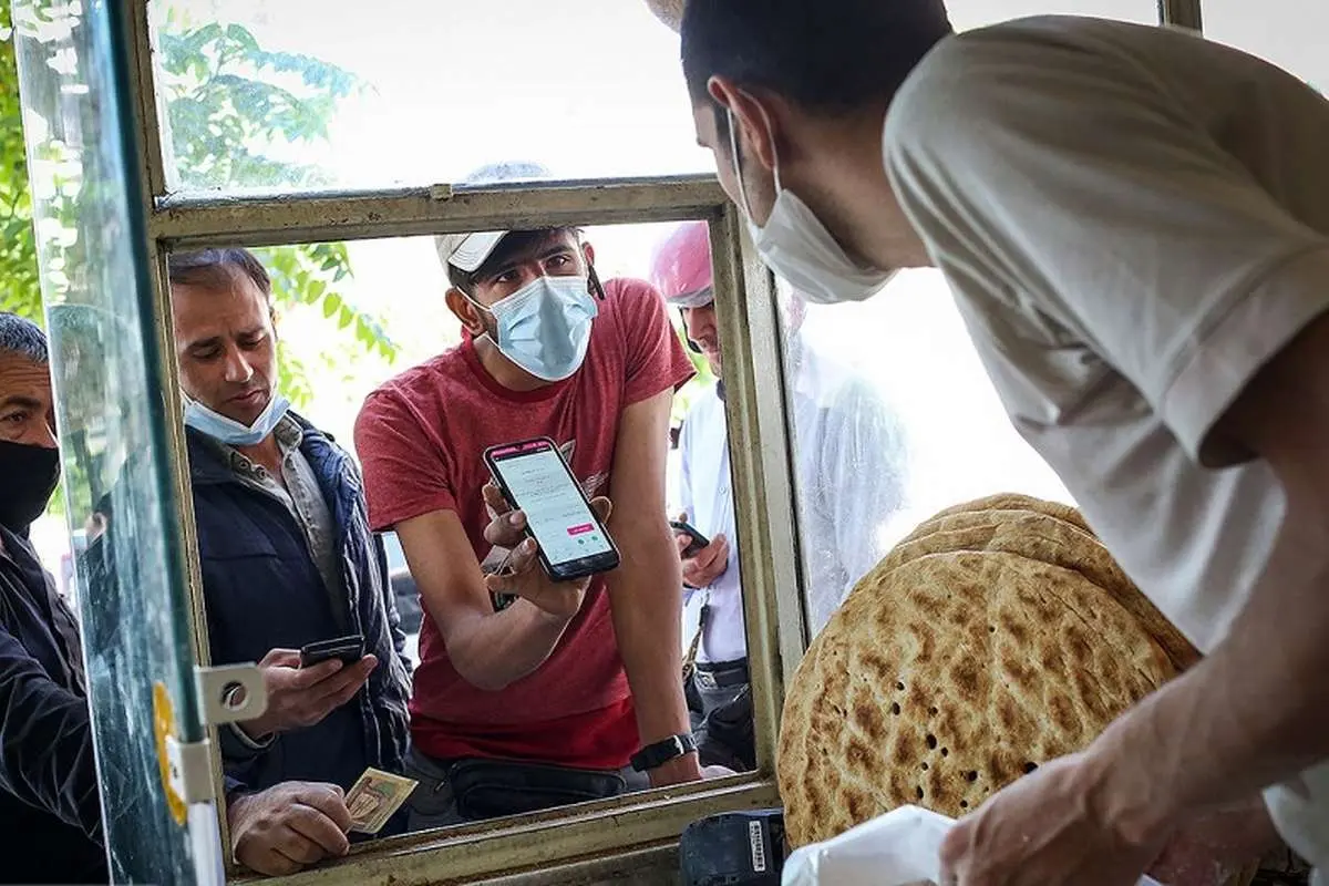 پنج درصد کارتهای بانکی 35 درصد نان کشور را میبلعند
