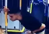 ببینید؛ تف کردن جوان فلسطینی به سرباز زن اسرائیلی