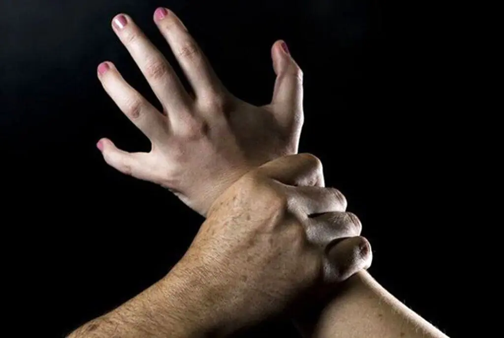 شکایت دختر دانشجو از دو همکلاسی‌اش/ مرا مورد تجاوز قرار دادند