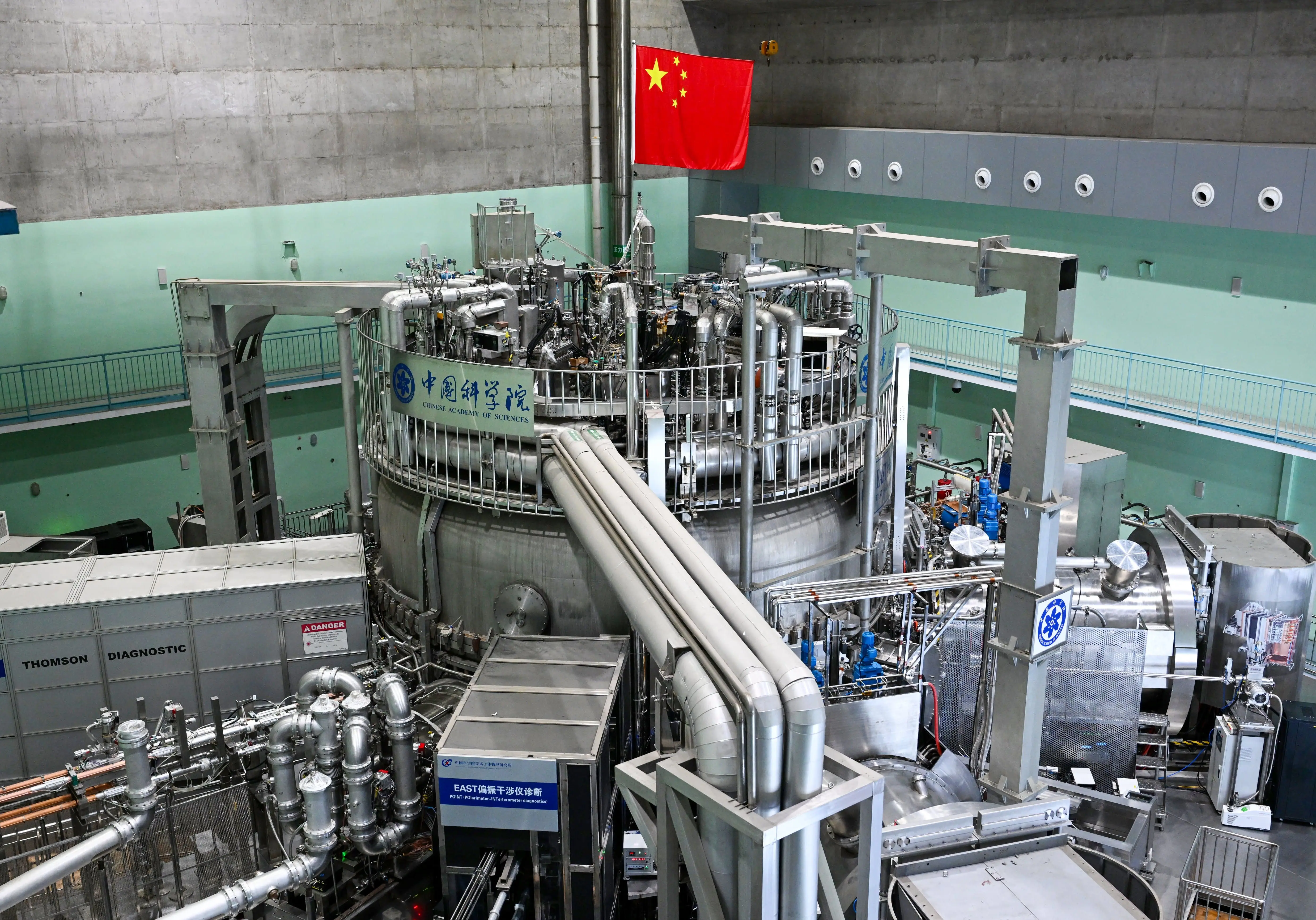 «امپراتوری هسته‌ای» در عمق کوهستان‌های چین
