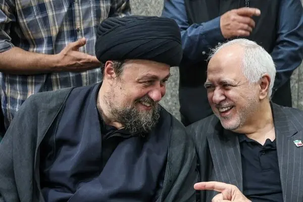 تصاویر؛ چهره‌های سیاسی در مراسم ترحیم خواهر سیدمحمد خاتمی