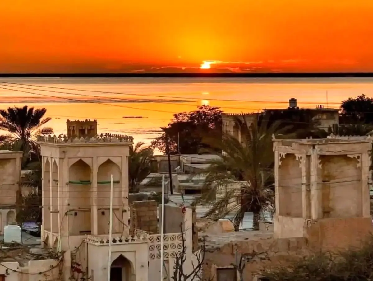 تصاویری رویایی از بادگیرهای بلند بندر لافت در خلیج فارس