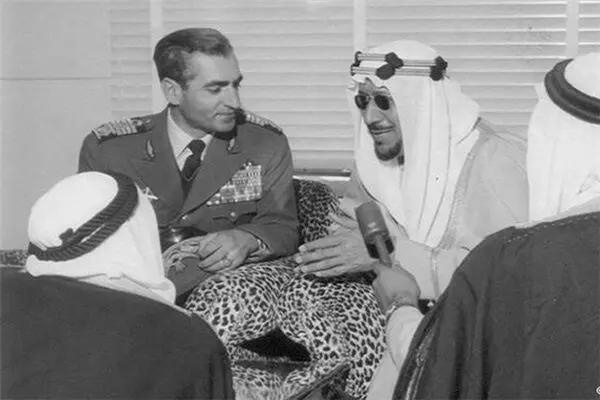 بحرین چگونه از ایران جدا شد؟/ از مرگ کریم‌خان زند تا مصاحبه عجیب شاه 
