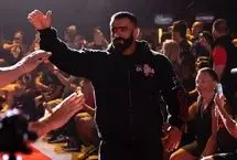 تصویر؛ عکس رهبر انقلاب روی تلفن همراه هادی چوپان

