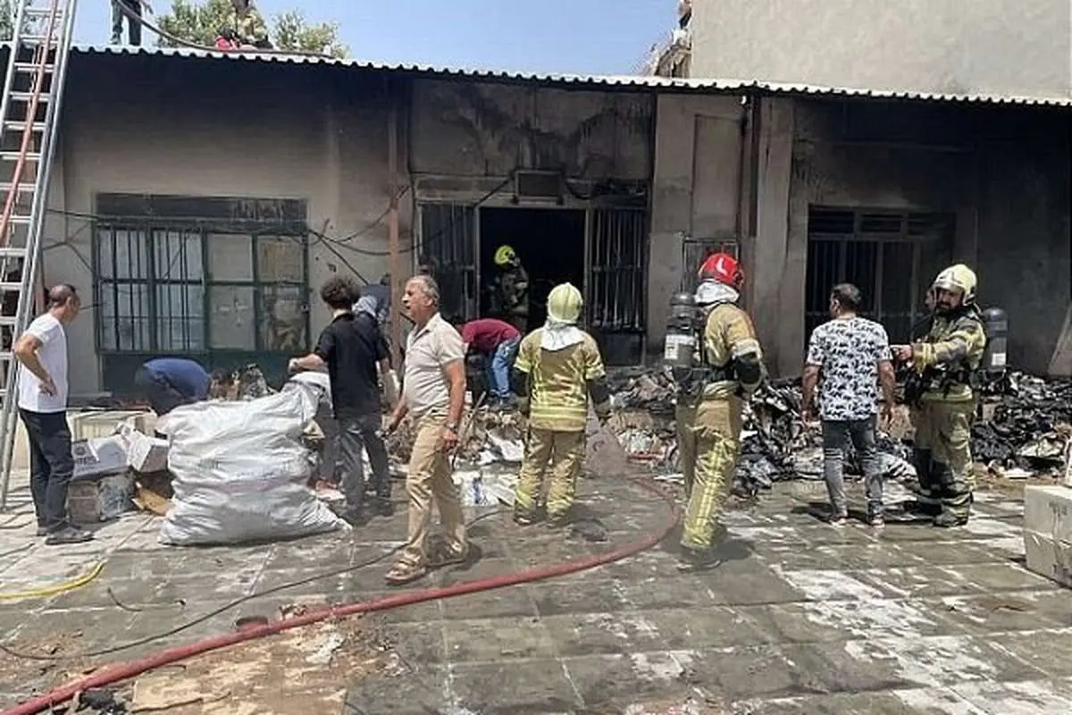 آتشسوزی فروشگاه کفش خیابان دماوند تهران