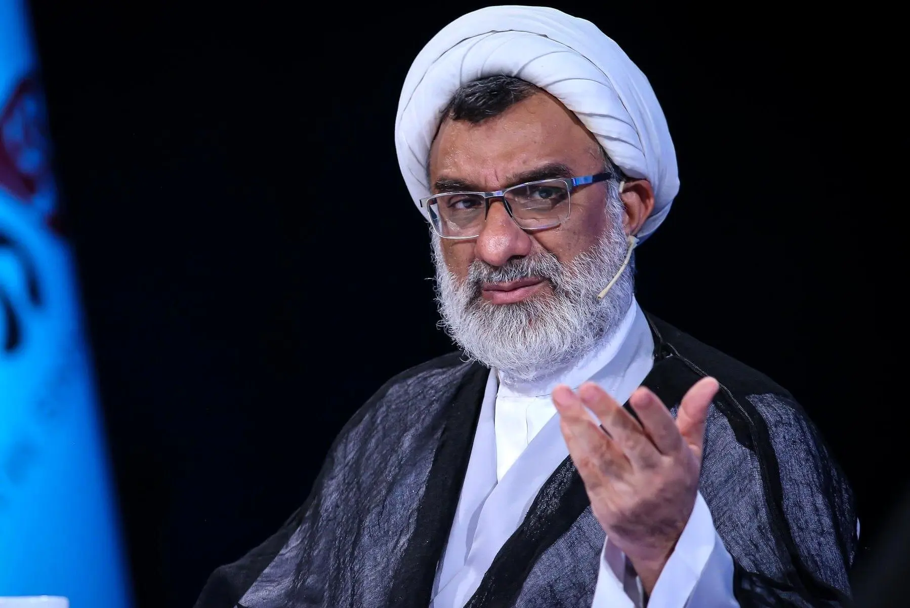 خسروپناه: معترضان در مساجد اعتراضات خود را بیان کنند
